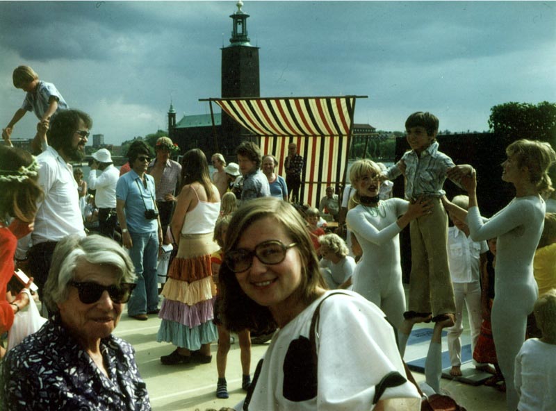 Рита Райт и Барбара Лённквист (Стокгольм, праздник Ивана Купалы, 1978 г.)